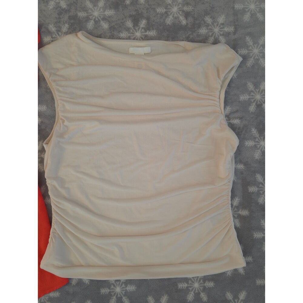H&M Cream Ruched Blouse – Size M – Fall Minimal Chic Essential - Picture 6 of 6